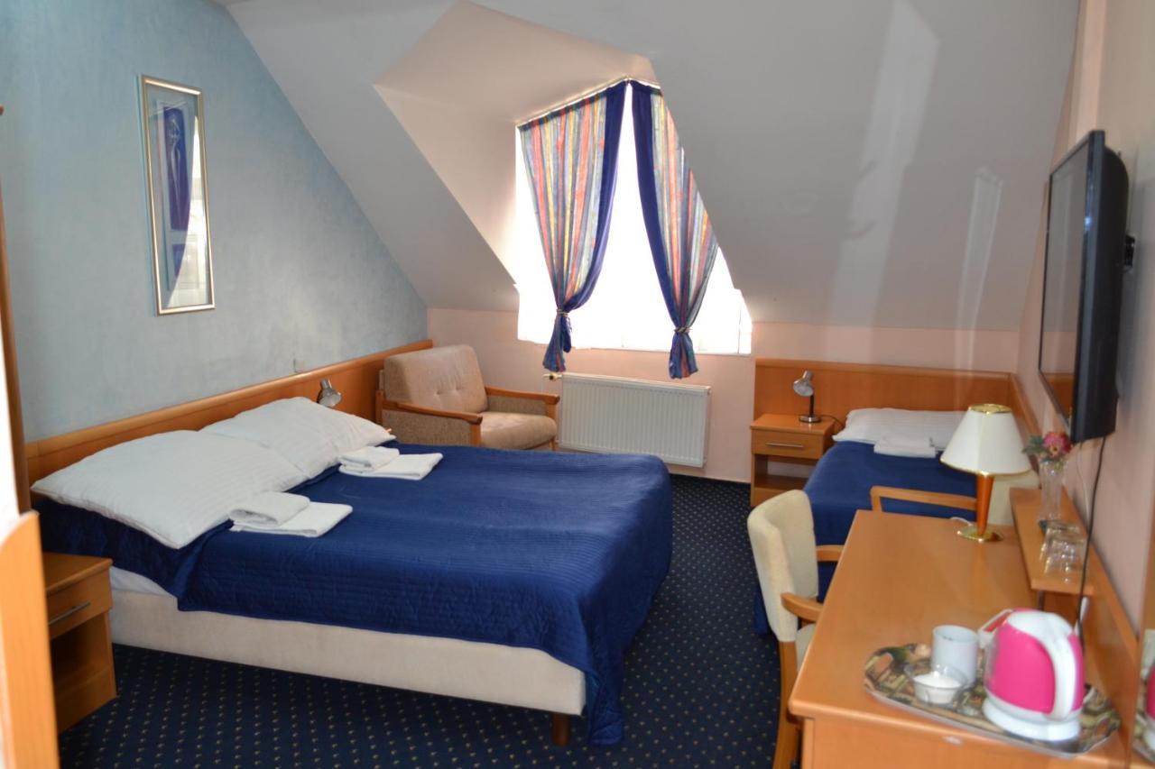 Hotel Aladin Praga Exterior foto